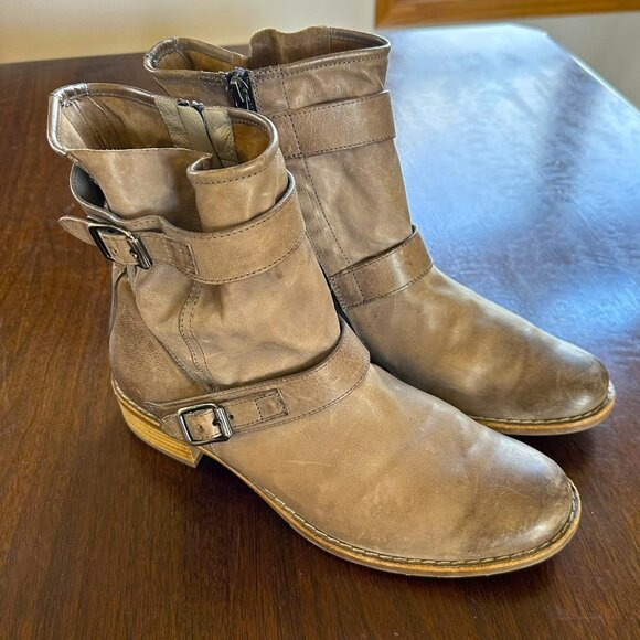 Paul Green Taupe Leather Moto Ankle Boots Buckle Strap Side Zip US 9.5 - Picture 2 of 9